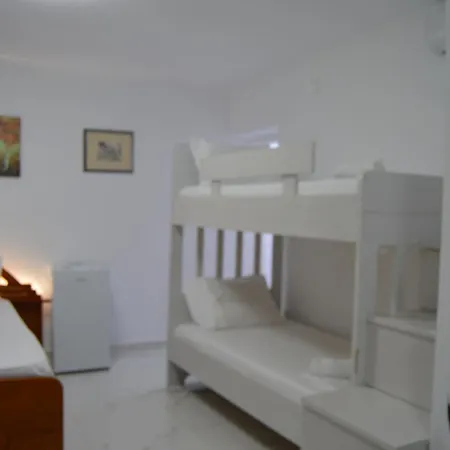 Keli Apartment *